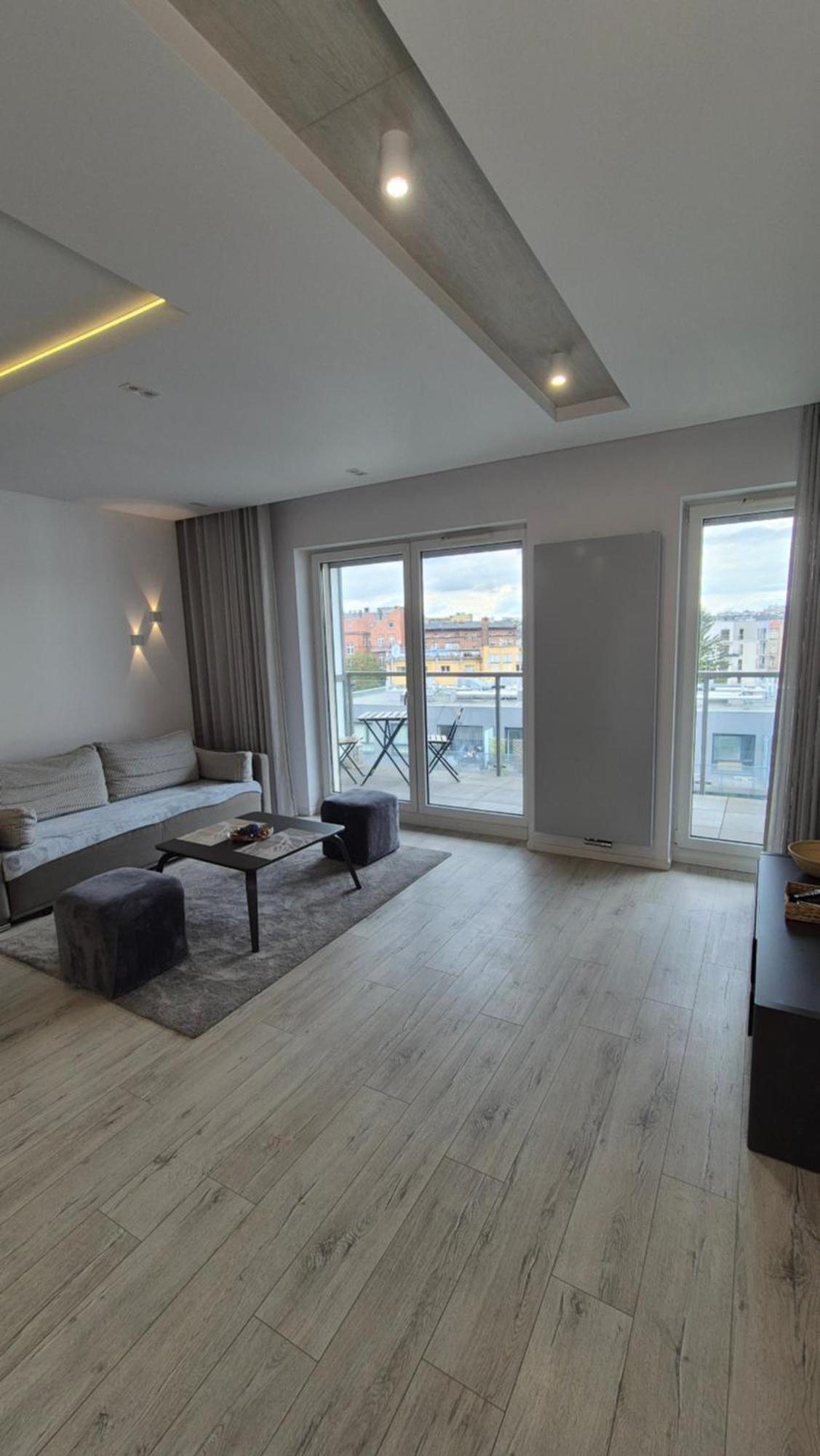 Boznicza Old Town Lux Apartment, Self Check-in 24h, Free Parking Apartment *