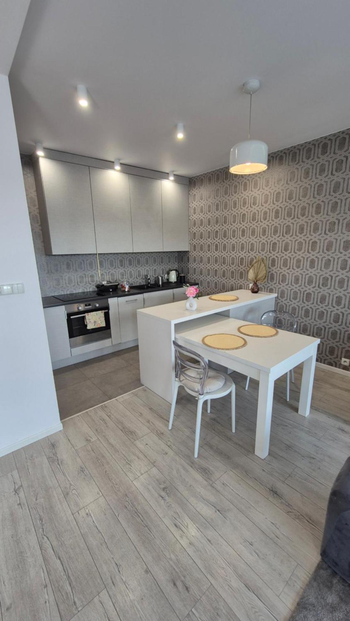 Apartment Boznicza Old Town Lux Apartment, Self Check-in 24h, Free Parking Poznan