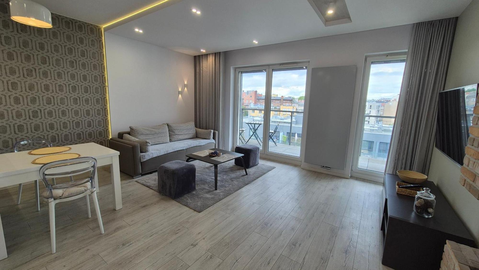 Boznicza Old Town Lux Apartment, Self Check-in 24h, Free Parking Poznan